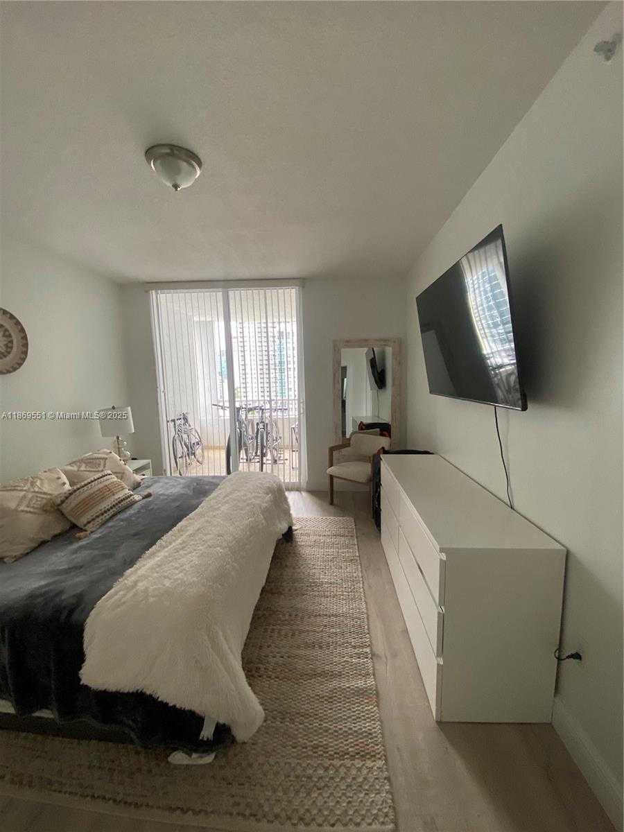 Small Image of 170 SOUTH EAST 14TH ST #1908, Miami Number 12
