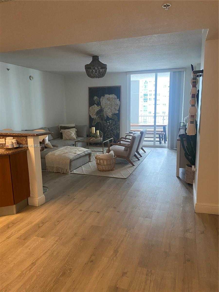 Small Image of 170 SOUTH EAST 14TH ST #1908, Miami Number 2