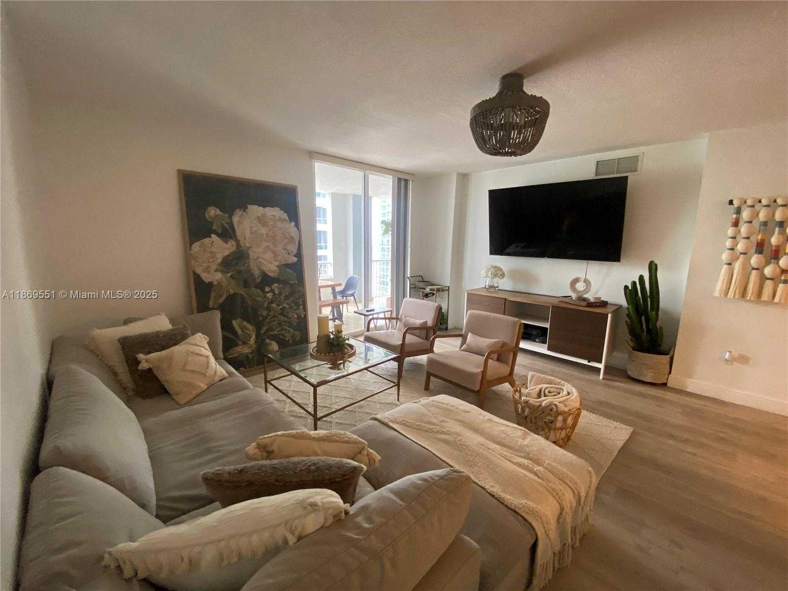 Small Image of 170 SOUTH EAST 14TH ST #1908, Miami Number 6