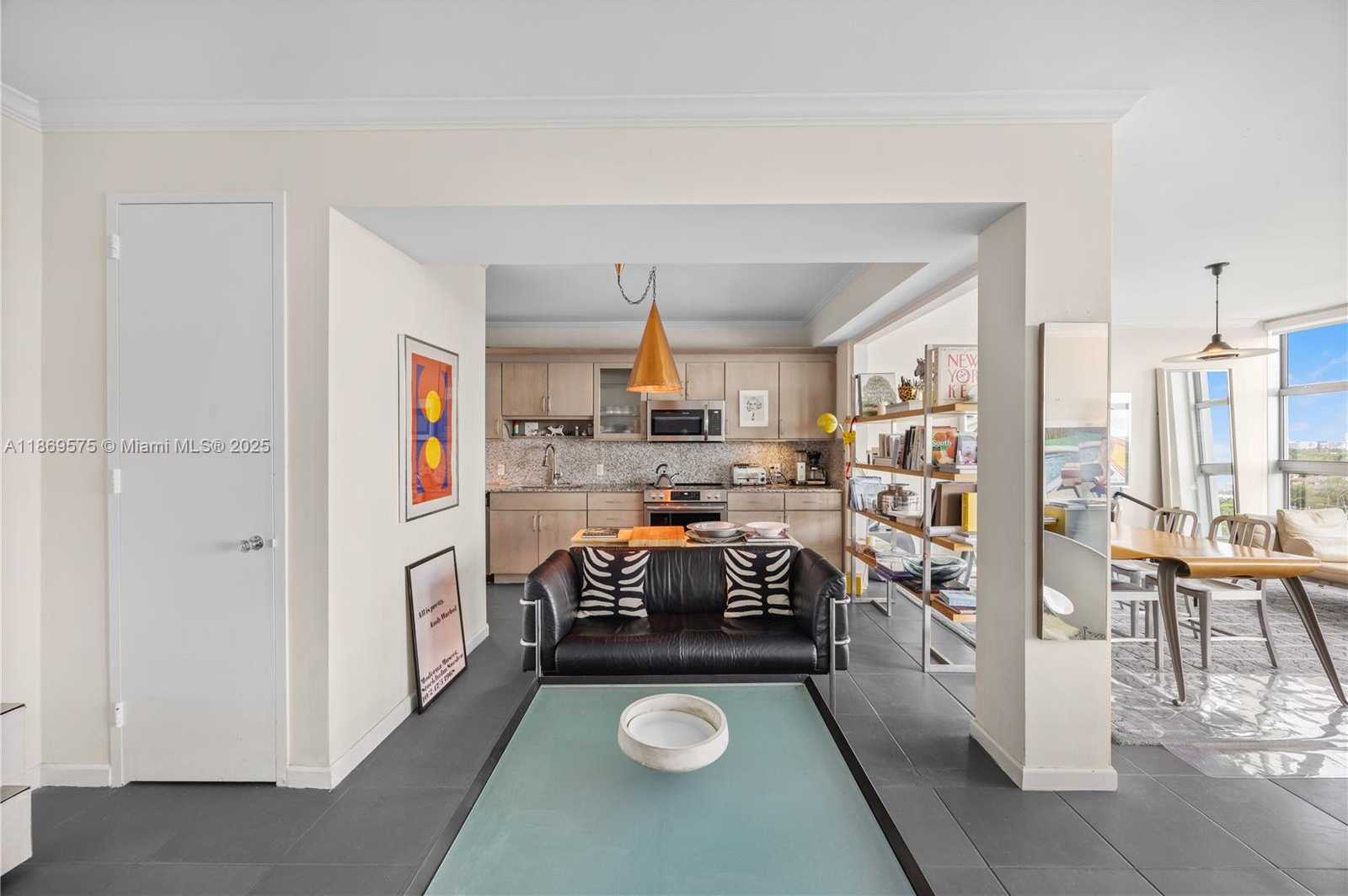 Small Image of 5055 COLLINS AVE #9K, Miami Beach Number 10