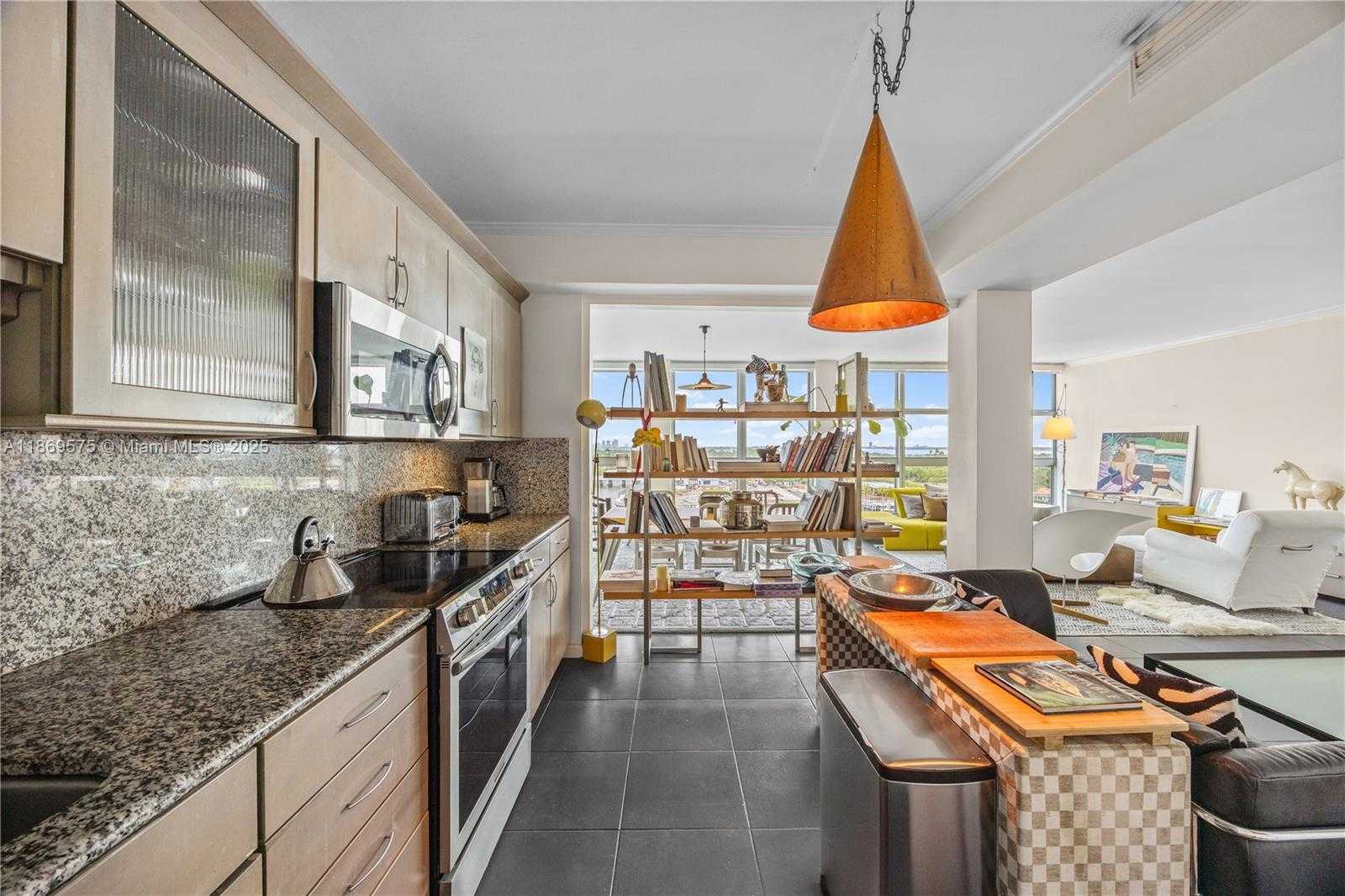 Small Image of 5055 COLLINS AVE #9K, Miami Beach Number 12