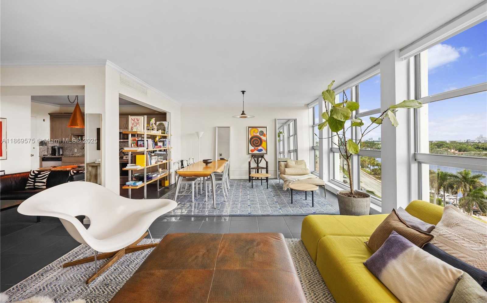 Small Image of 5055 COLLINS AVE #9K, Miami Beach Number 3