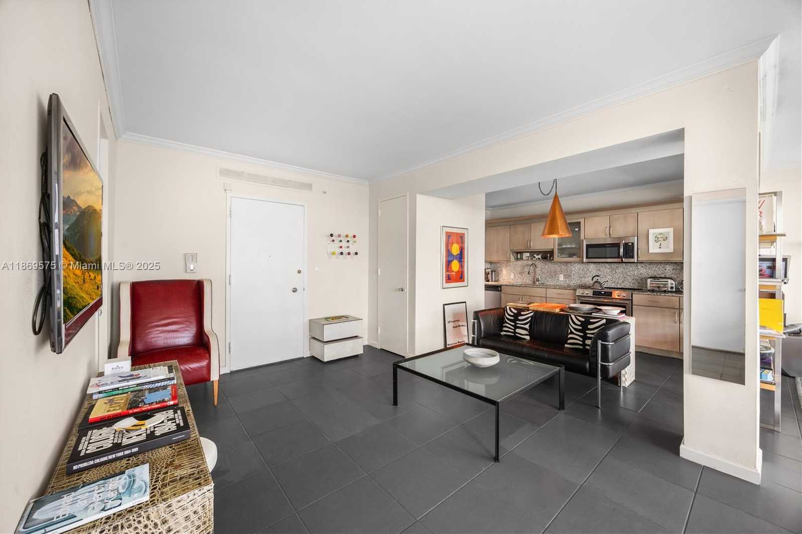 Small Image of 5055 COLLINS AVE #9K, Miami Beach Number 6