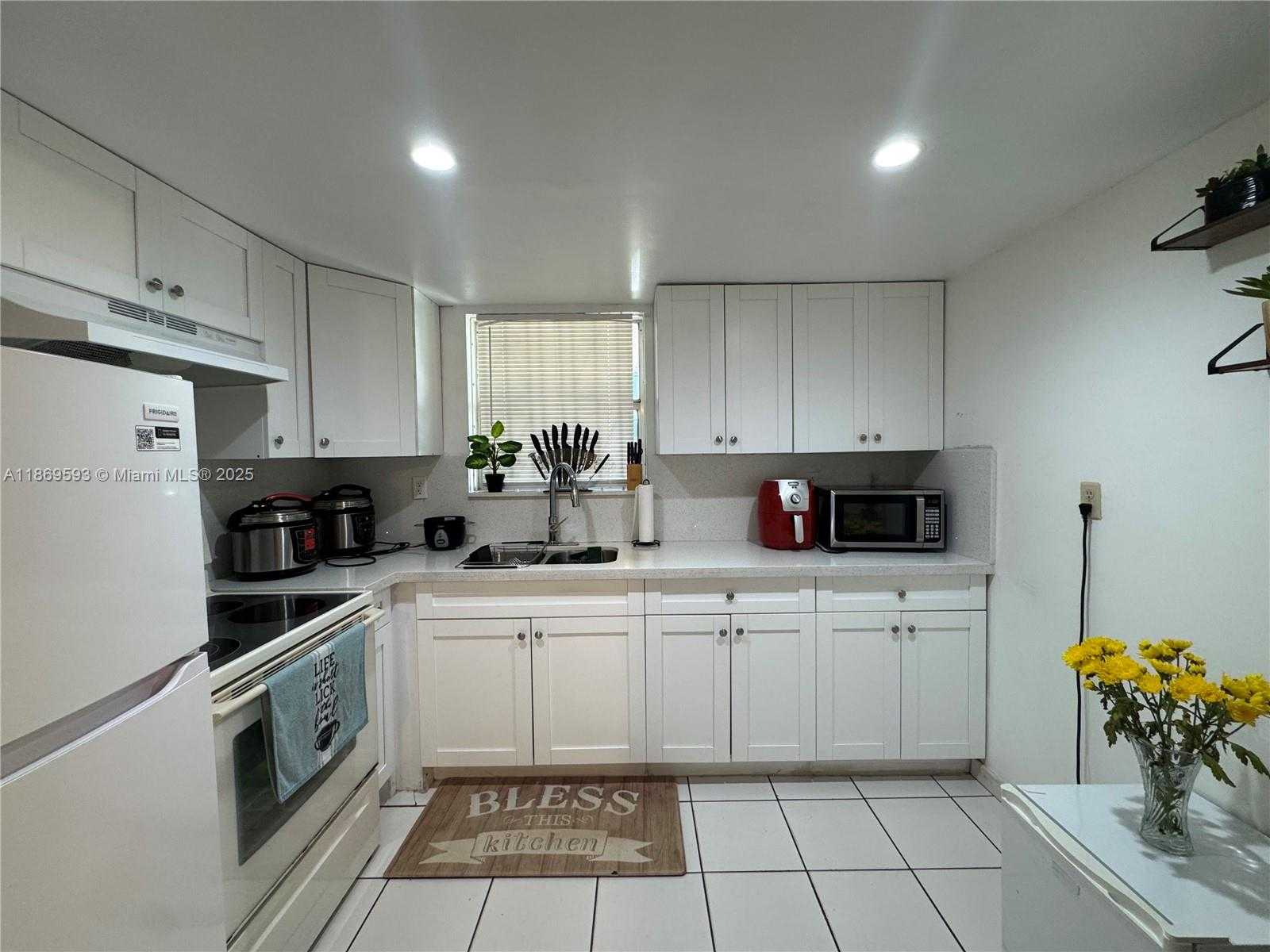 Small Image of 20 NORTH WEST 87TH AVE #A114, Miami Number 9