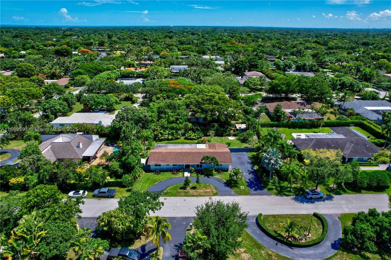 Small Image of 7550 SOUTH WEST 127TH ST, Pinecrest Number 12