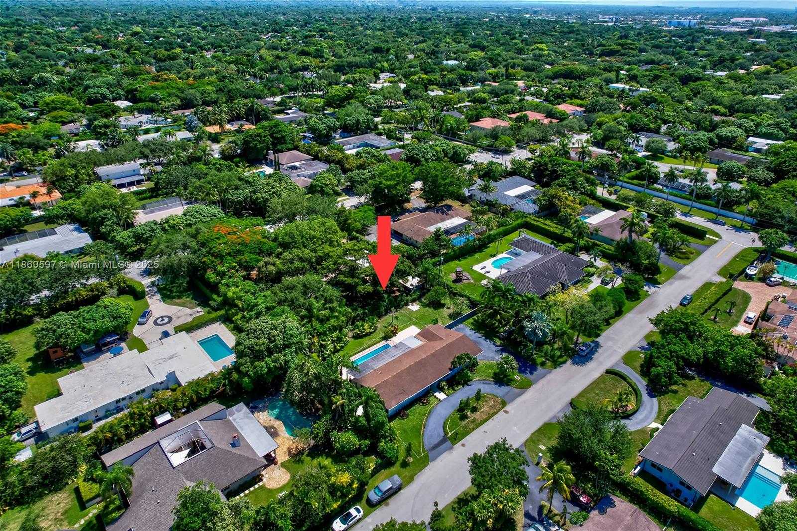 Small Image of 7550 SOUTH WEST 127TH ST, Pinecrest Number 15