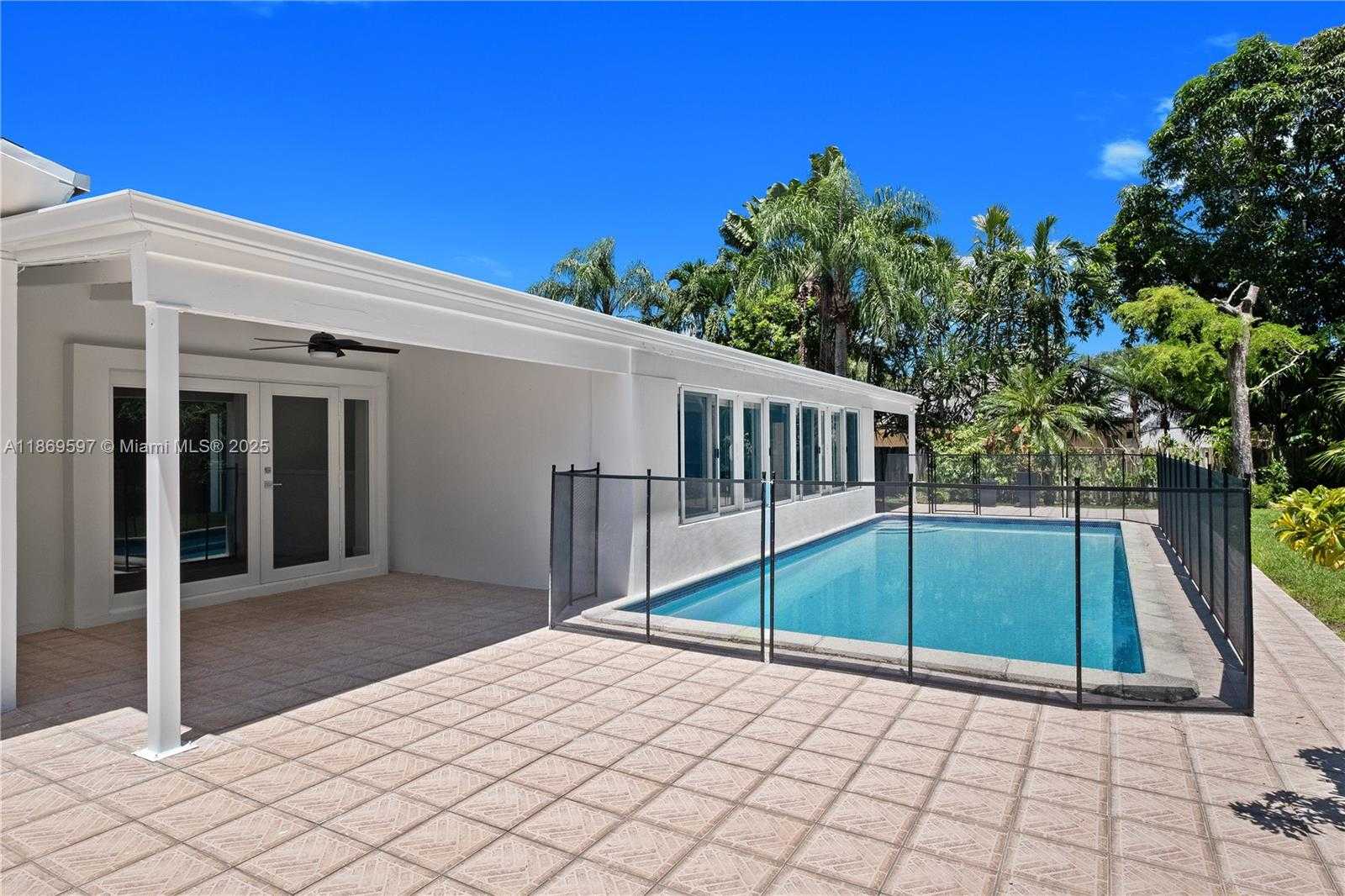 Small Image of 7550 SOUTH WEST 127TH ST, Pinecrest Number 25