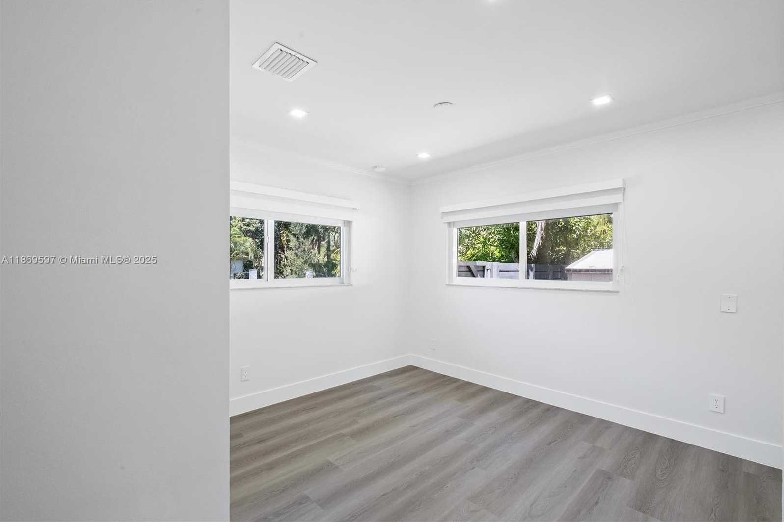 Small Image of 7550 SOUTH WEST 127TH ST, Pinecrest Number 53