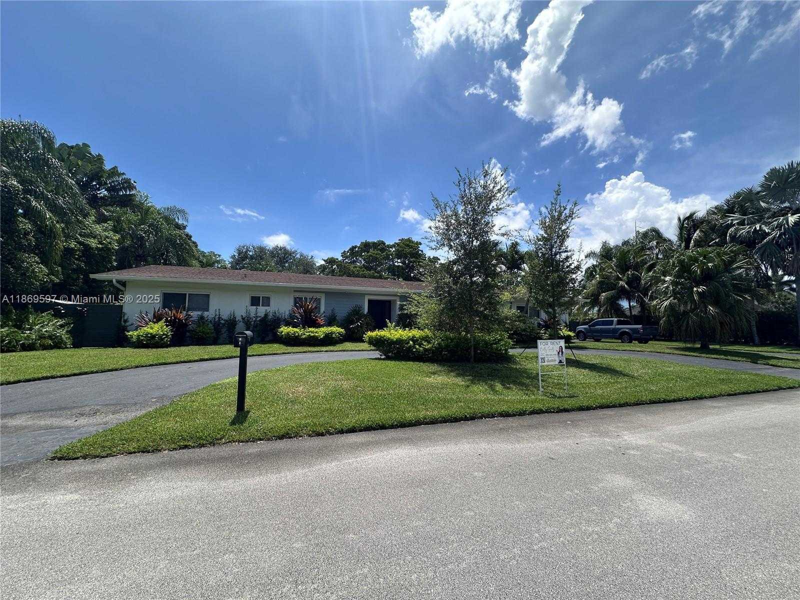 Small Image of 7550 SOUTH WEST 127TH ST, Pinecrest Number 7