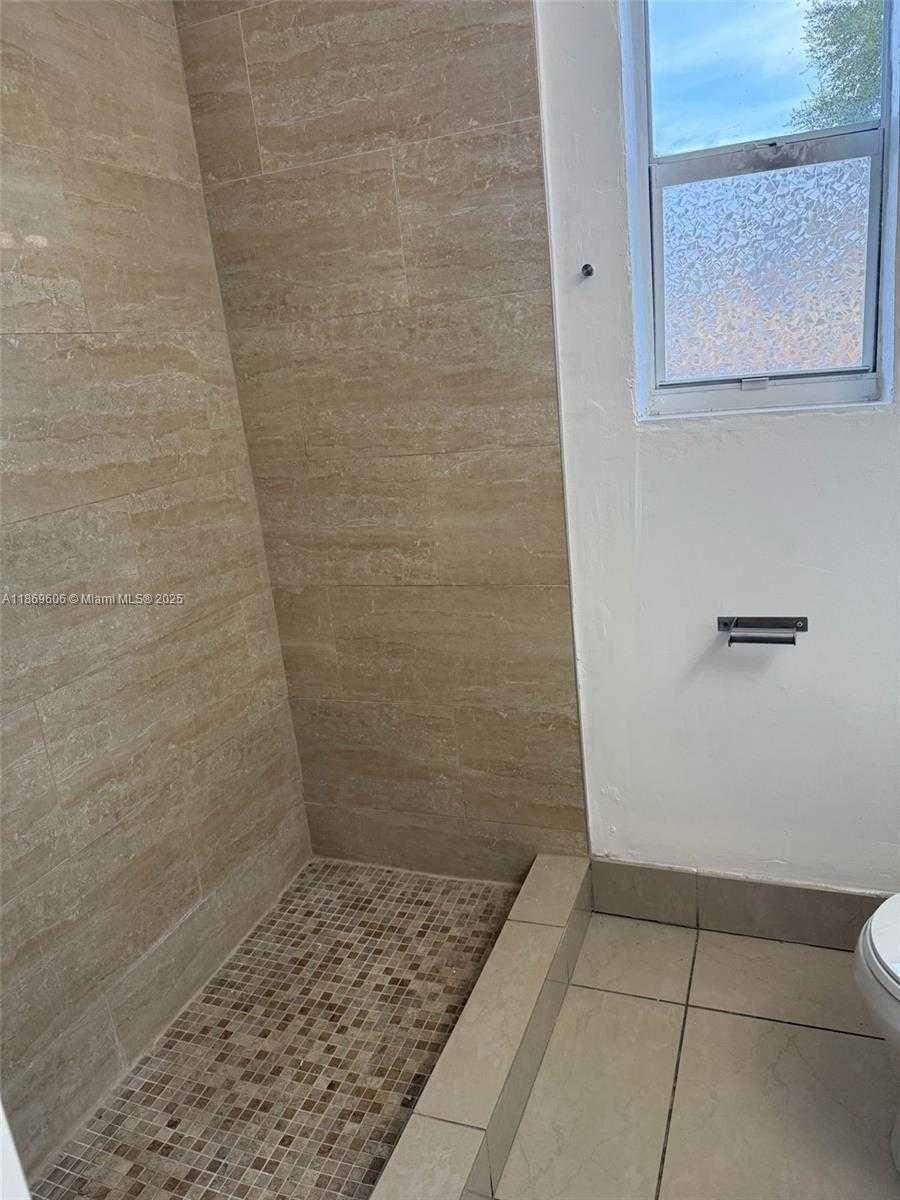 Small Image of 235 NORTH WEST 53RD ST, Miami Number 12