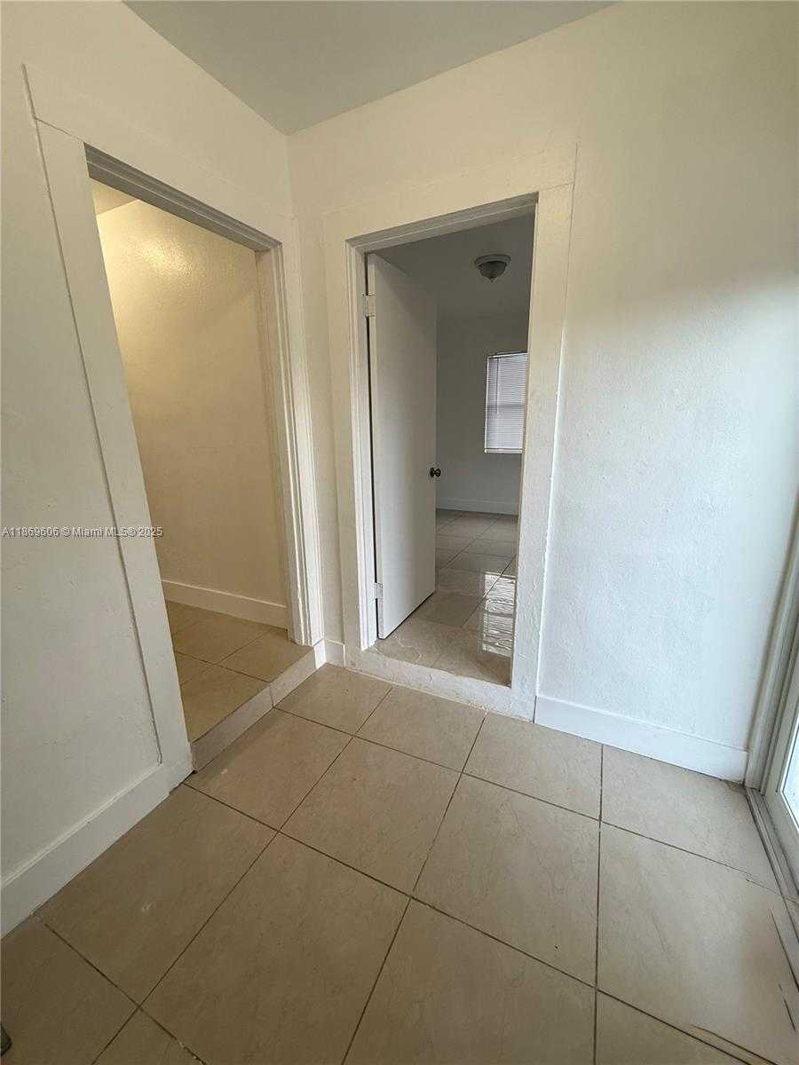 Small Image of 235 NORTH WEST 53RD ST, Miami Number 21