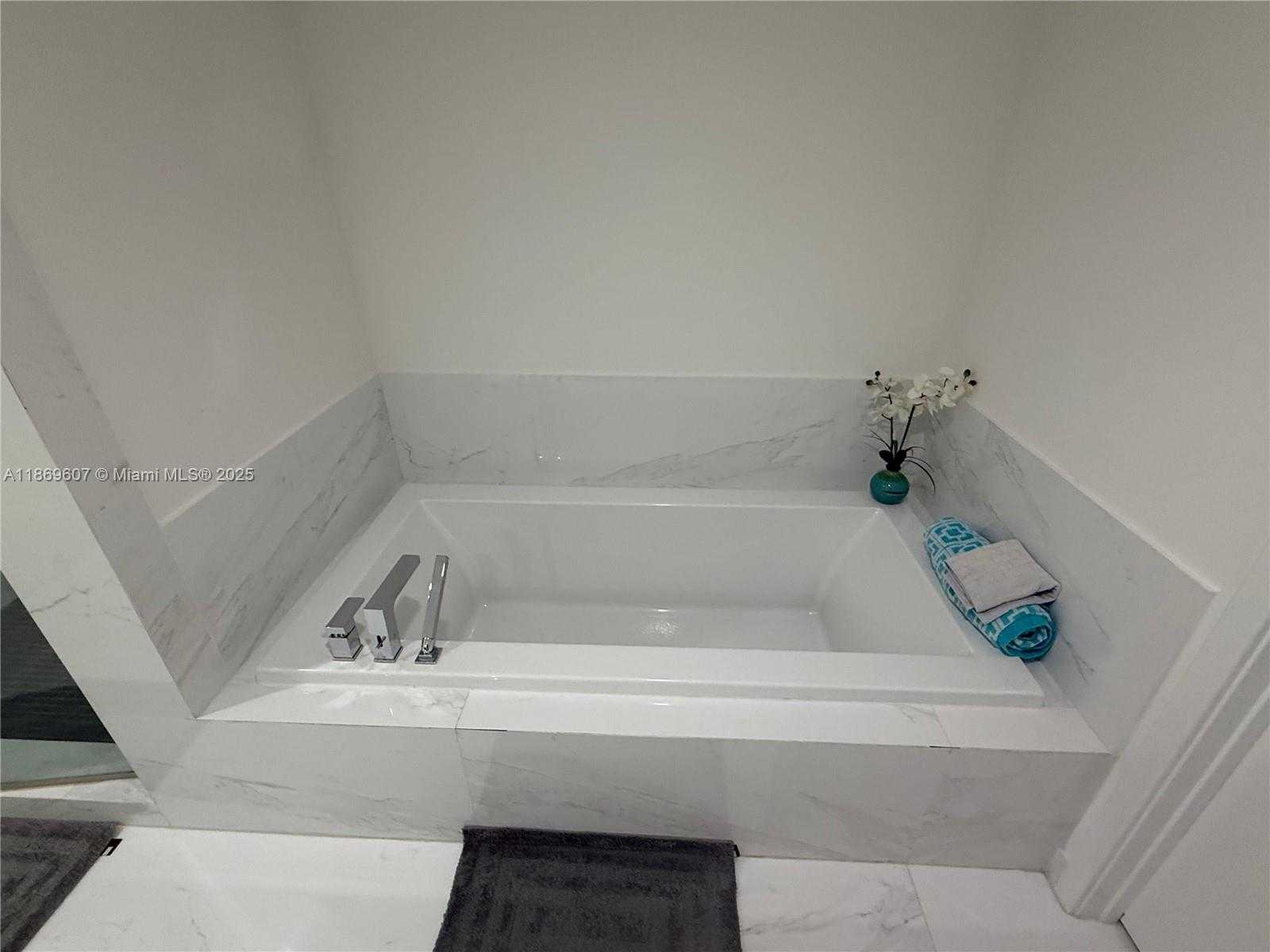 Small Image of 400 SUNNY ISLES BLVD #1021, Sunny Isles Beach Number 16