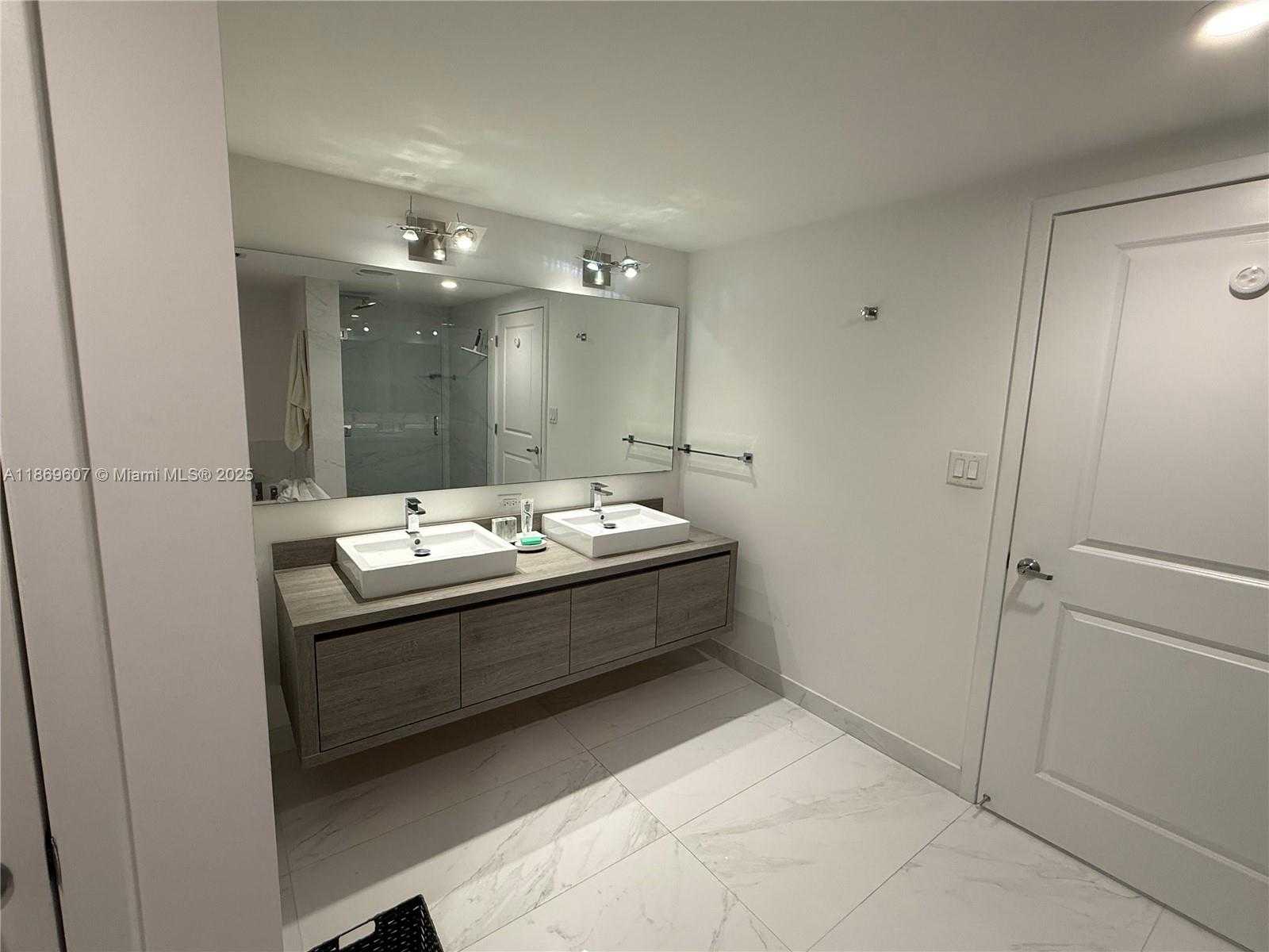 Small Image of 400 SUNNY ISLES BLVD #1021, Sunny Isles Beach Number 18
