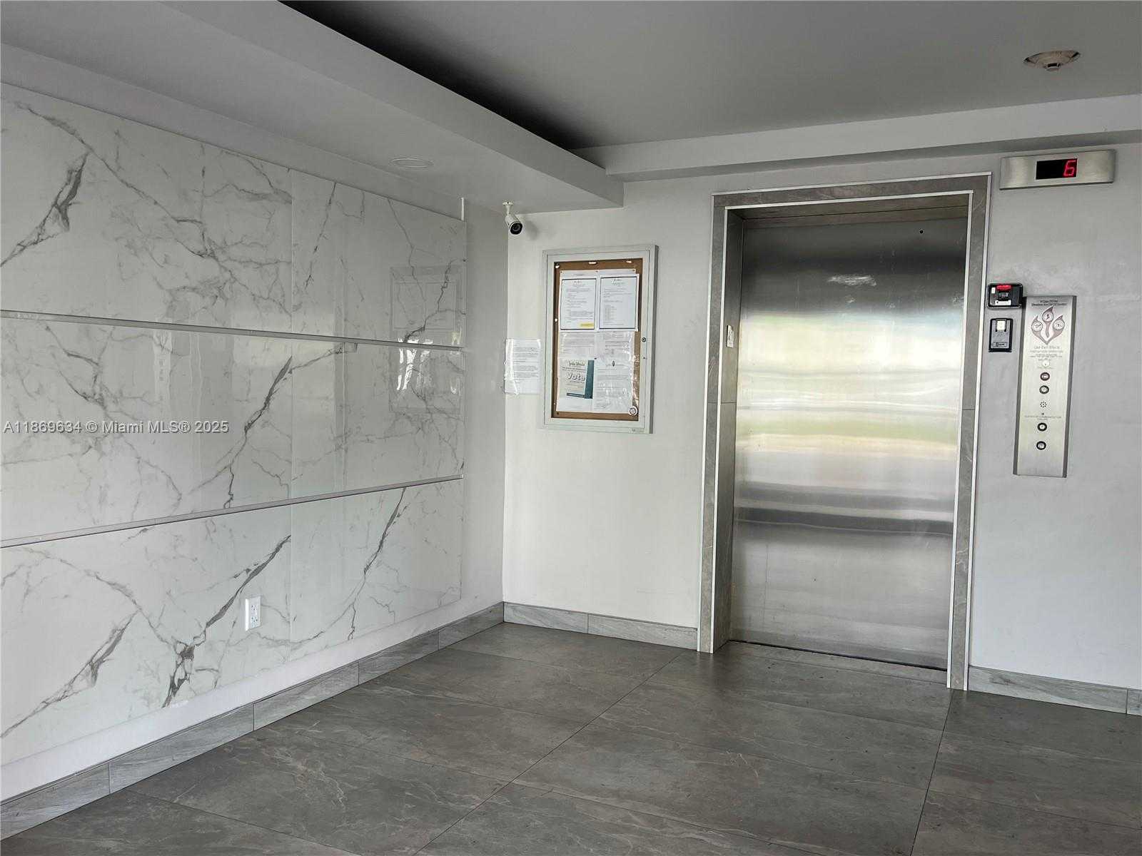Small Image of 1750 NE 191st St, Miami, FL 33179, USA Number 11