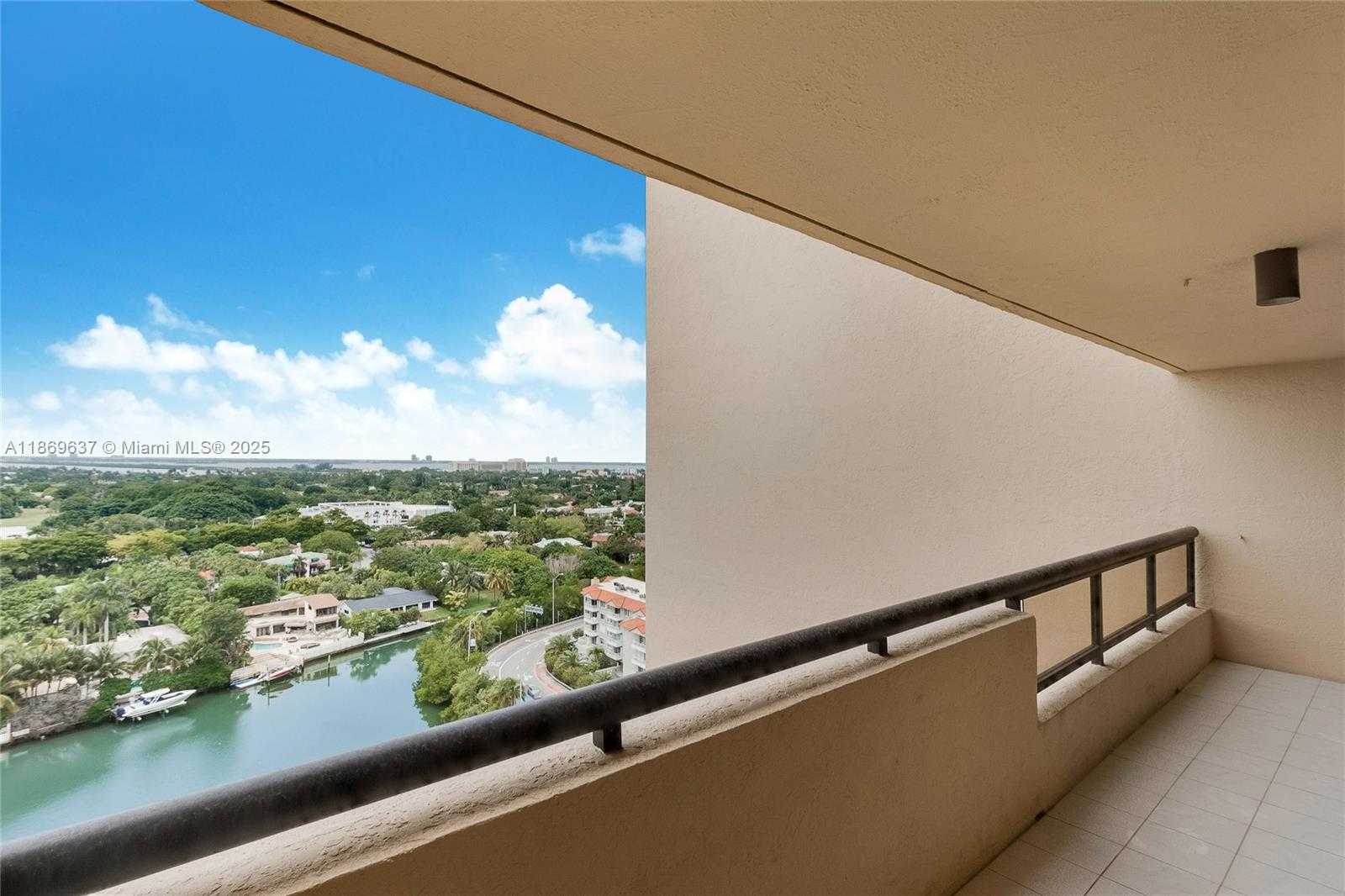 Small Image of 2555 COLLINS AVE #1804, Miami Beach Number 12