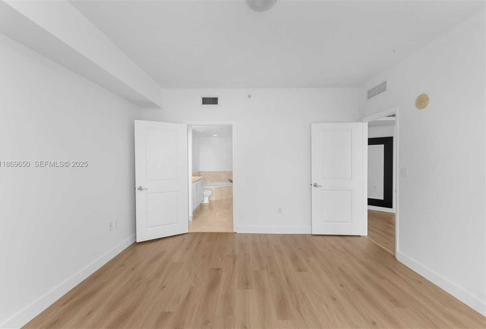 Small Image of 7900 HARBOR ISLAND DR #712, North Bay Village Number 10