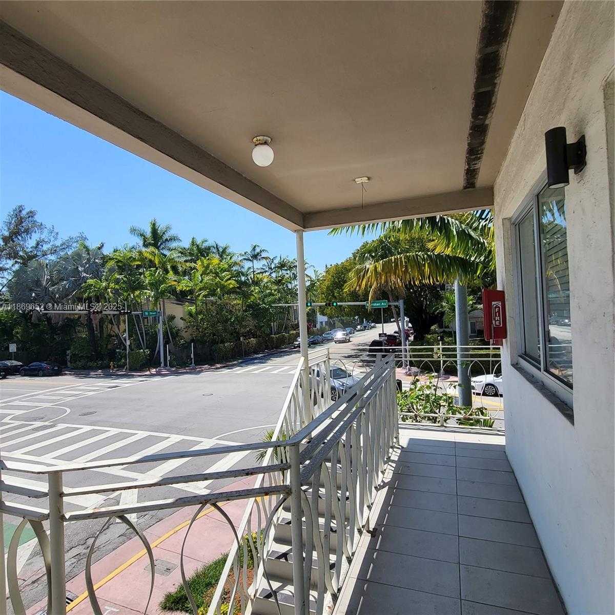 Small Image of 1601 MERIDIAN AVE #209, Miami Beach Number 14