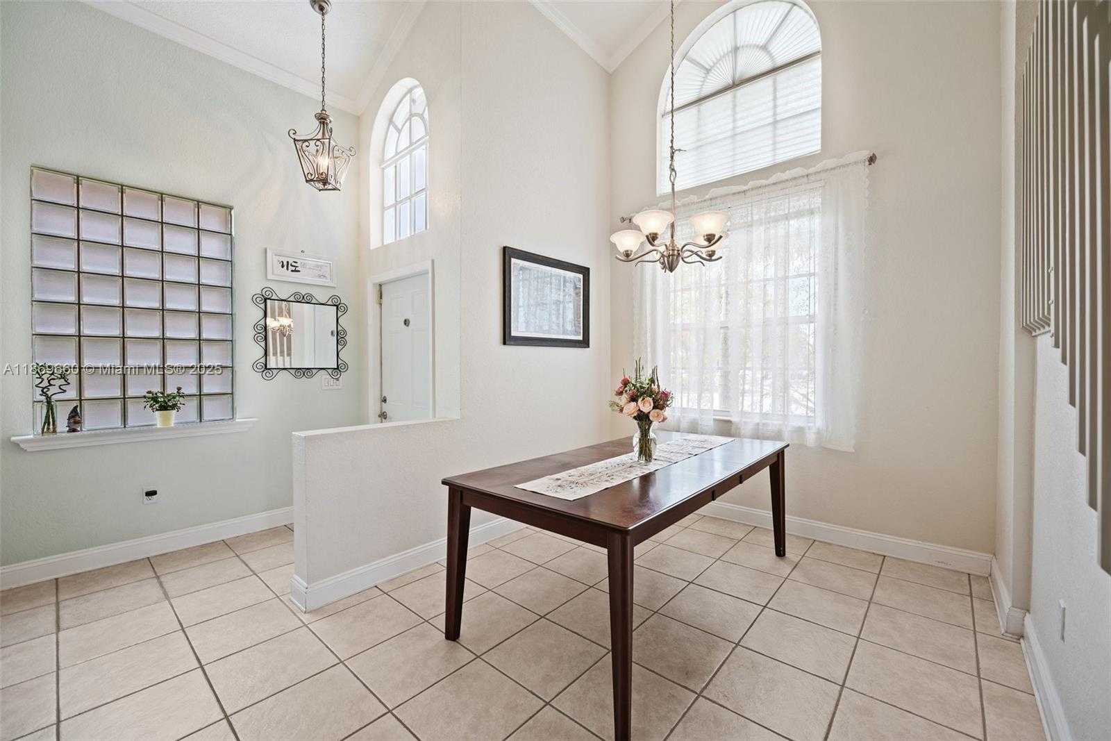 Small Image of 15376 NORTH WEST 14TH MNR, Pembroke Pines Number 11