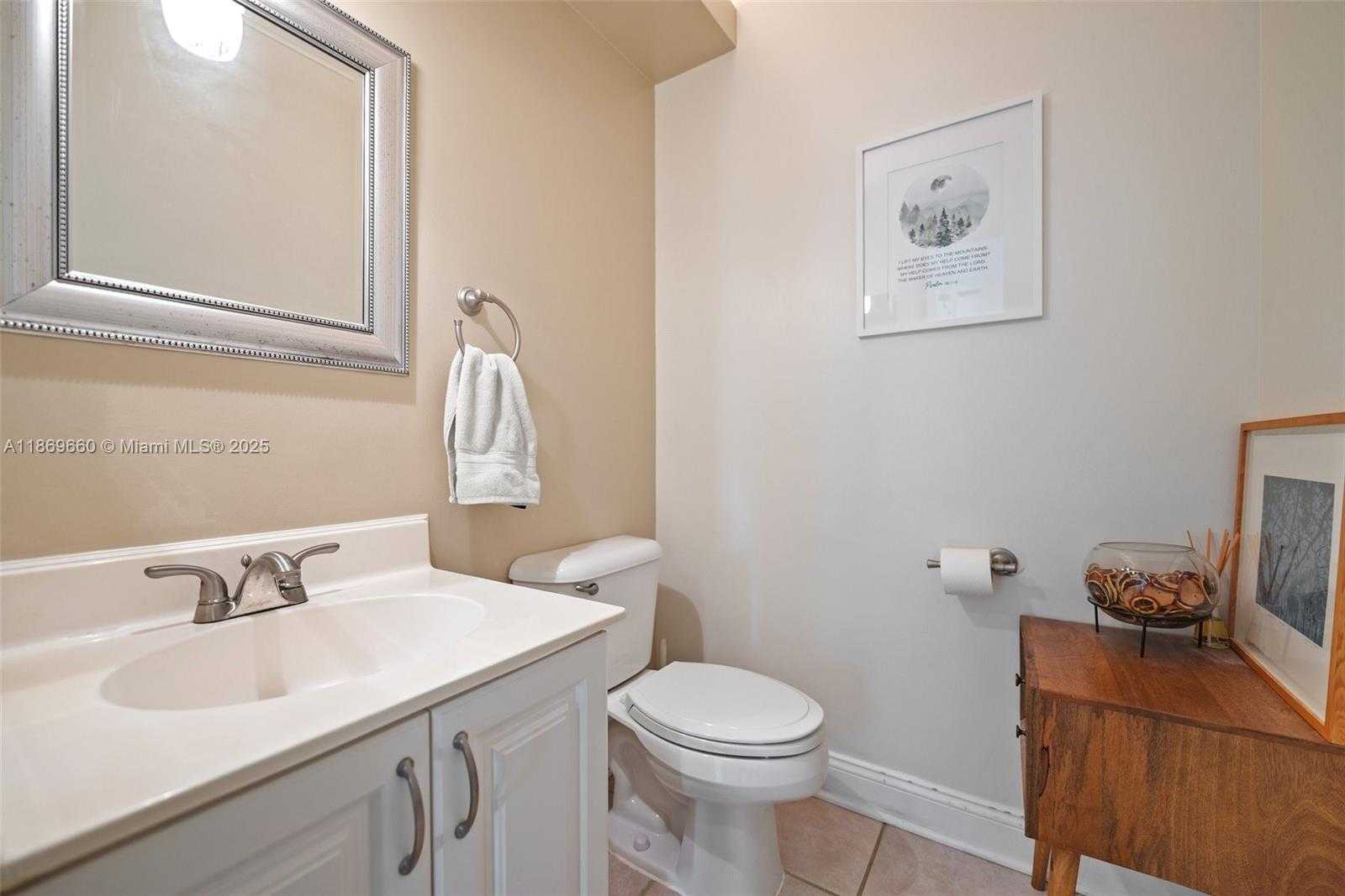 Small Image of 15376 NORTH WEST 14TH MNR, Pembroke Pines Number 31
