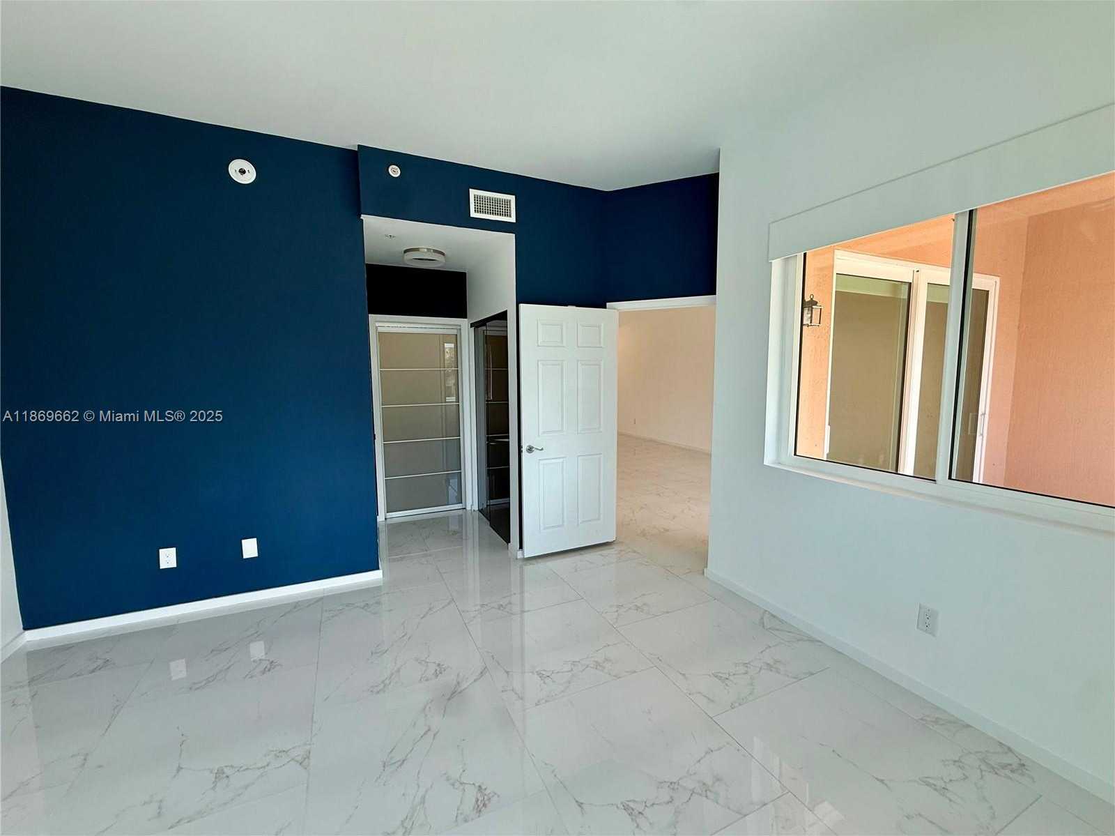 Small Image of 140 MERIDIAN AVE #343, Miami Beach Number 14
