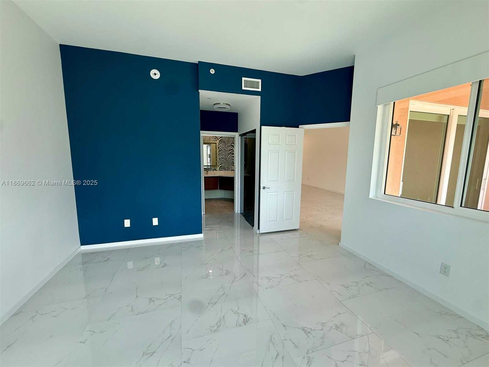 Small Image of 140 MERIDIAN AVE #343, Miami Beach Number 15