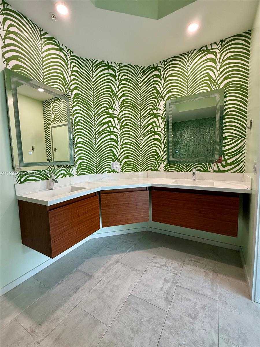Small Image of 140 MERIDIAN AVE #343, Miami Beach Number 18