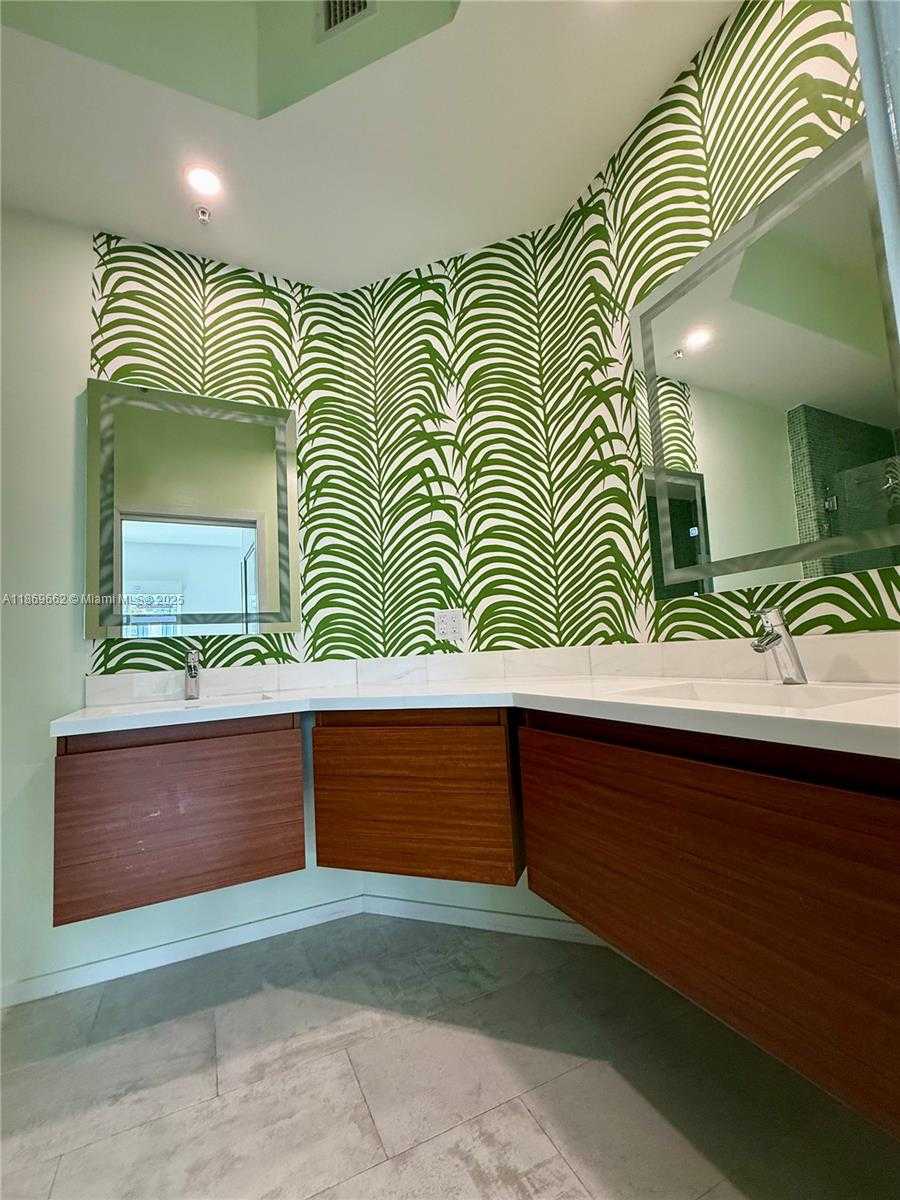Small Image of 140 MERIDIAN AVE #343, Miami Beach Number 19