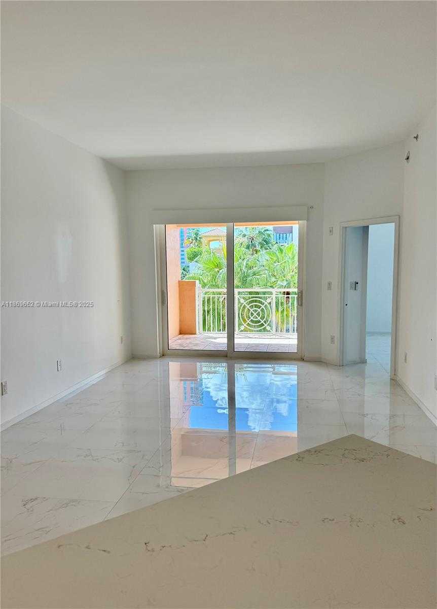 Small Image of 140 MERIDIAN AVE #343, Miami Beach Number 7
