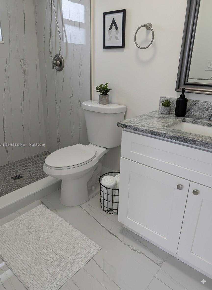 Small Image of 1830 DIXIEANNA ST #602, Hollywood Number 17