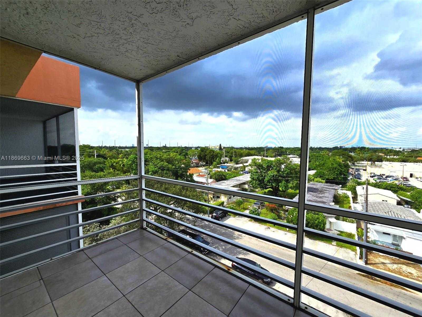 Small Image of 1830 DIXIEANNA ST #602, Hollywood Number 22