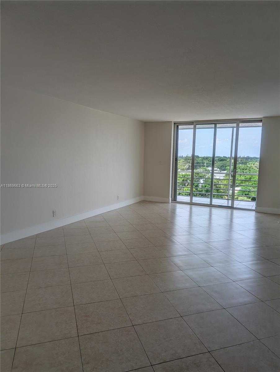 Small Image of 1830 DIXIEANNA ST #602, Hollywood Number 4