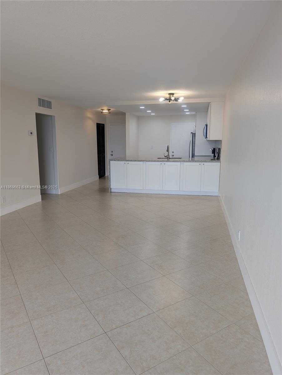 Small Image of 1830 DIXIEANNA ST #602, Hollywood Number 6