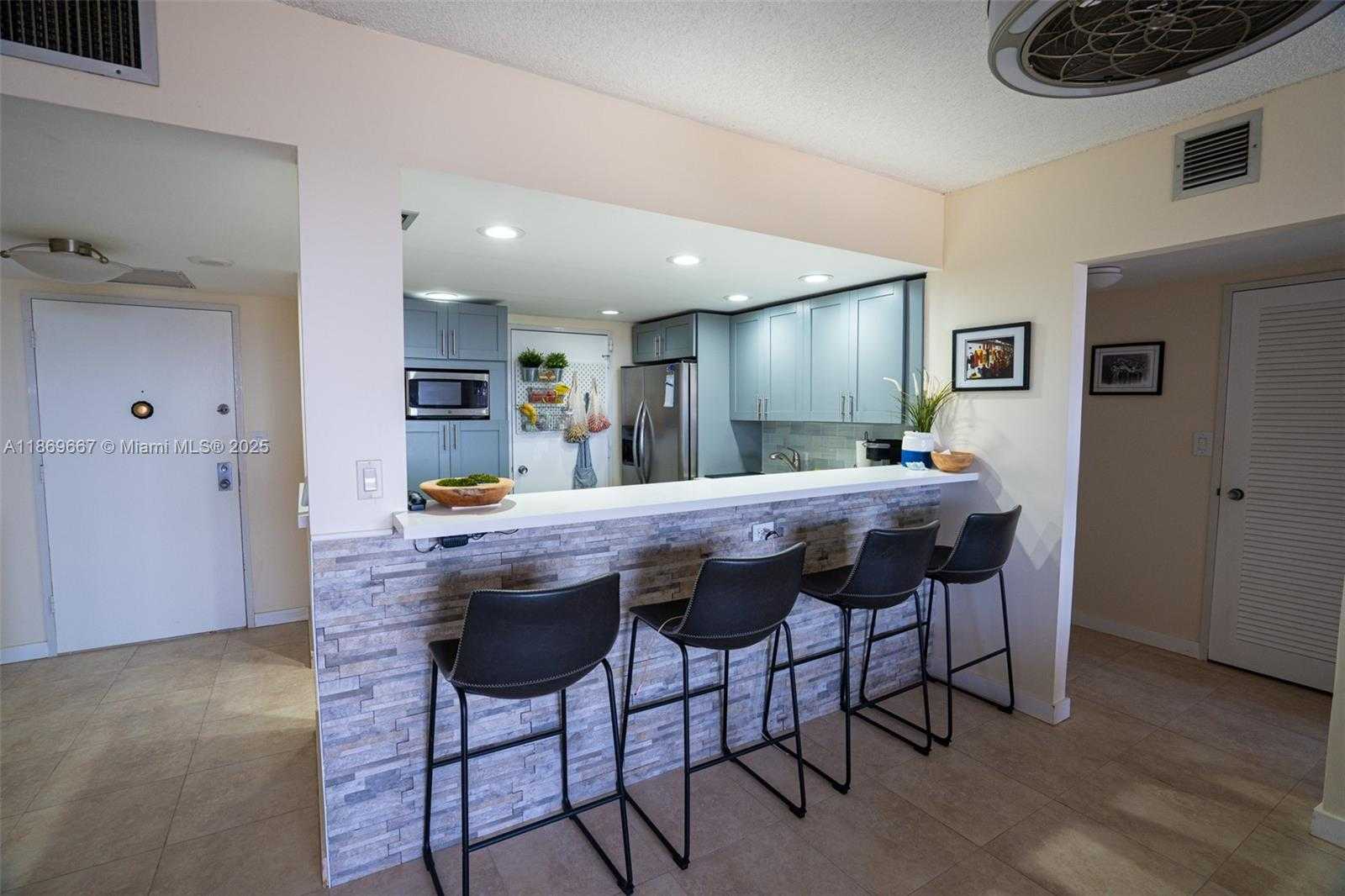 Small Image of 500 THREE ISLANDS BLVD #1008, Hallandale Beach Number 2