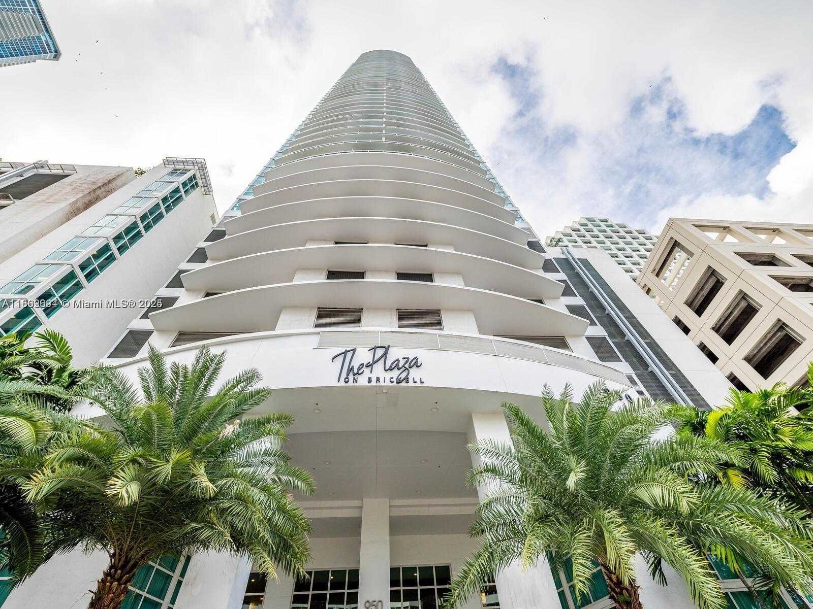 Small Image of 950 BRICKELL BAY DR #4104, Miami Number 4