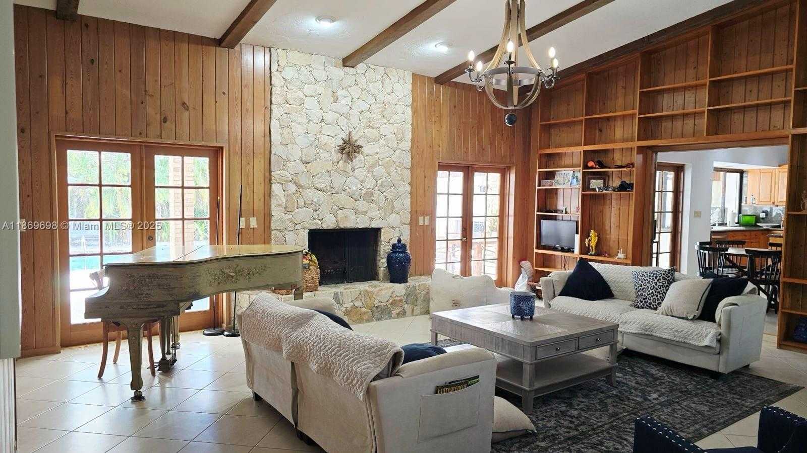 Small Image of 15305 SOUTH WEST 74TH CT, Palmetto Bay Number 10