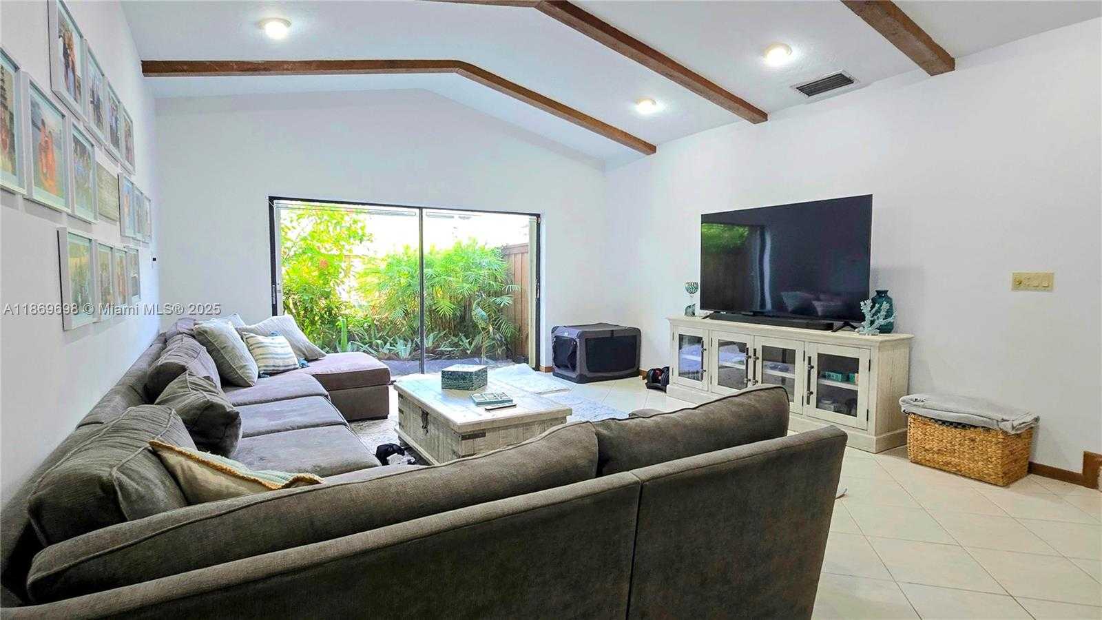 Small Image of 15305 SOUTH WEST 74TH CT, Palmetto Bay Number 13