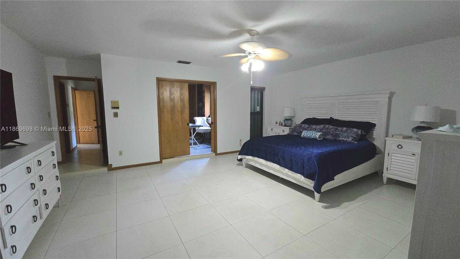 Small Image of 15305 SOUTH WEST 74TH CT, Palmetto Bay Number 19