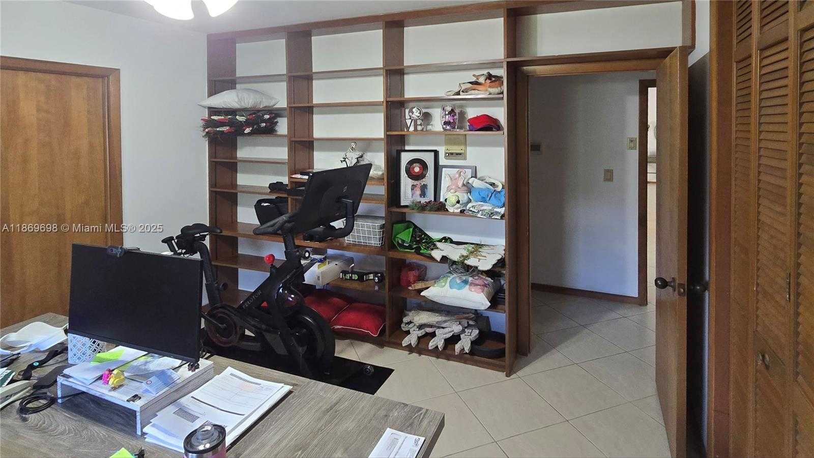 Small Image of 15305 SOUTH WEST 74TH CT, Palmetto Bay Number 21