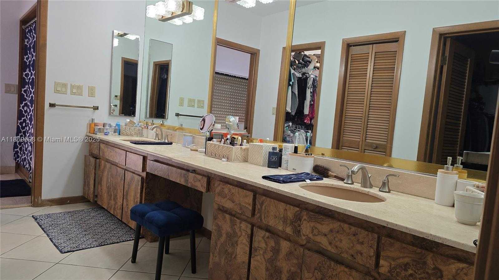 Small Image of 15305 SOUTH WEST 74TH CT, Palmetto Bay Number 23