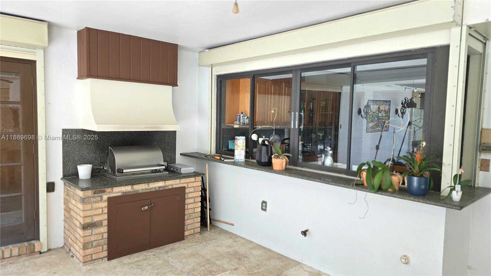 Small Image of 15305 SOUTH WEST 74TH CT, Palmetto Bay Number 40