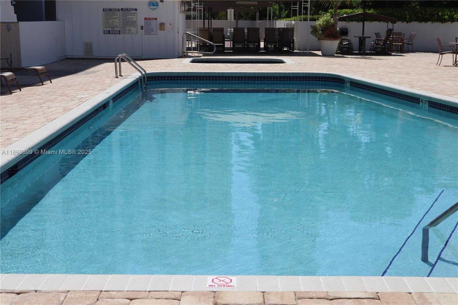 Small Image of 17801 NORTH BAY RD #203, Sunny Isles Beach Number 11