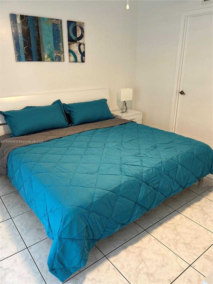 Small Image of 17801 NORTH BAY RD #203, Sunny Isles Beach Number 16