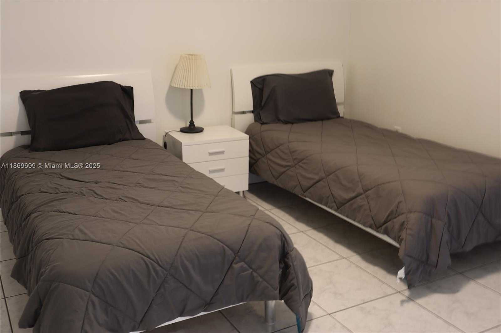 Small Image of 17801 NORTH BAY RD #203, Sunny Isles Beach Number 24