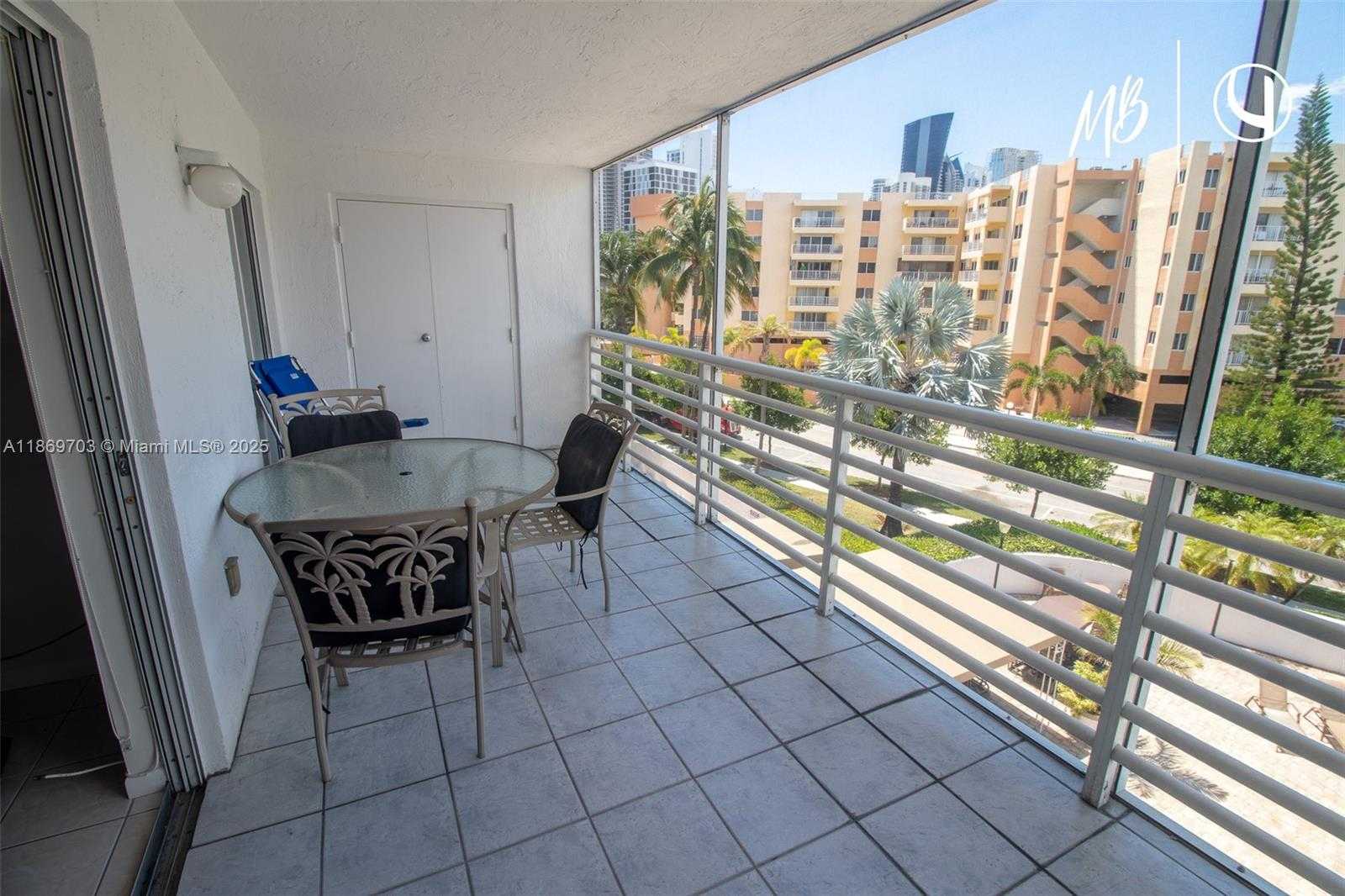 Small Image of 17801 NORTH BAY RD #410, Sunny Isles Beach Number 23
