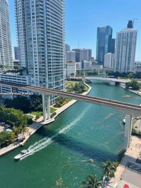 Small Image of 690 SOUTH WEST 1ST CT #1713, Miami Number 8
