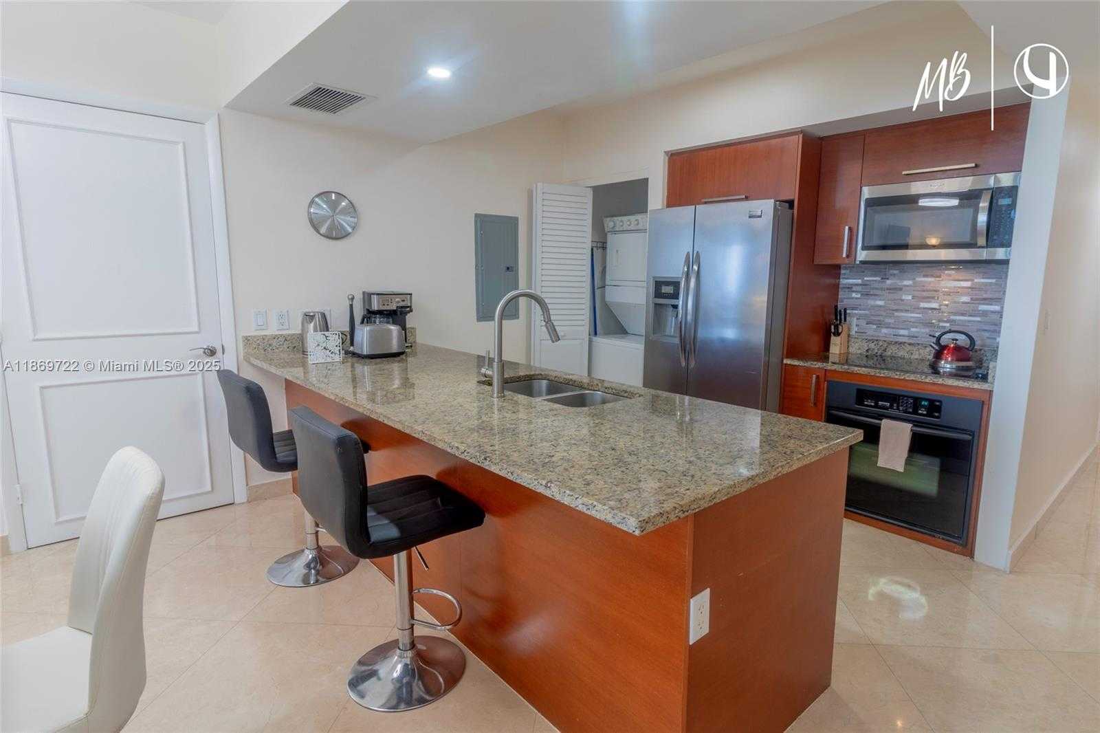 Small Image of 1830 SOUTH OCEAN DR #2210, Hallandale Beach Number 6