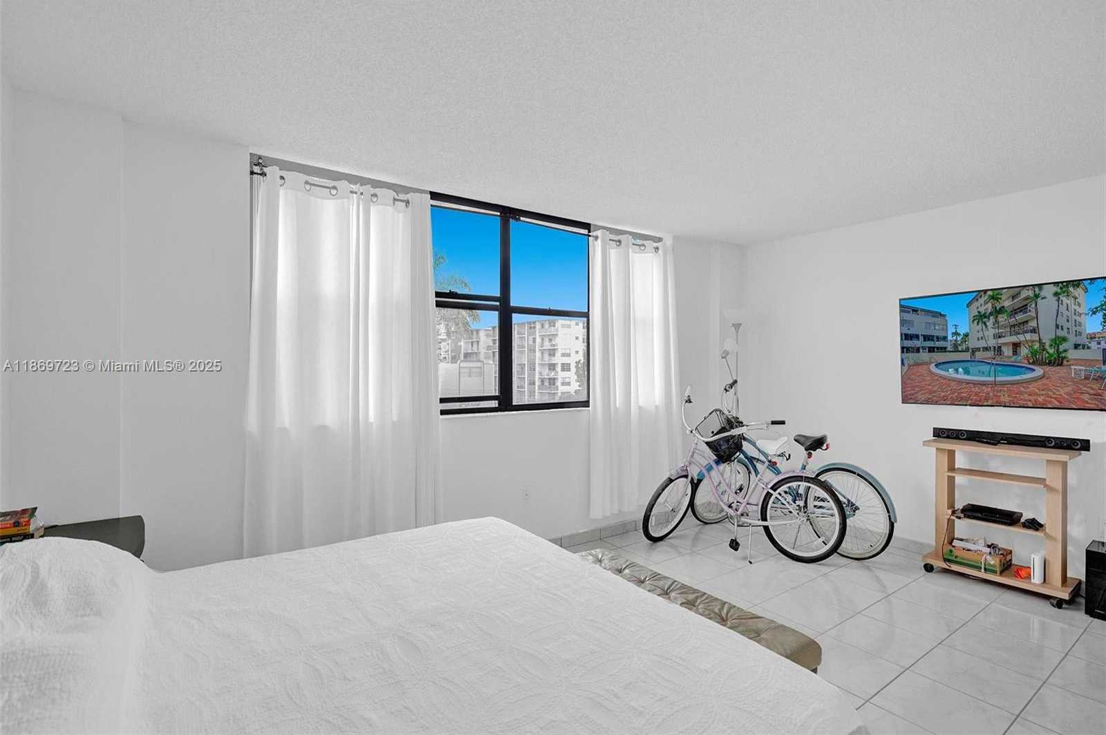Small Image of 9300 BAY HARBOR TER #4B, Bay Harbor Islands Number 17