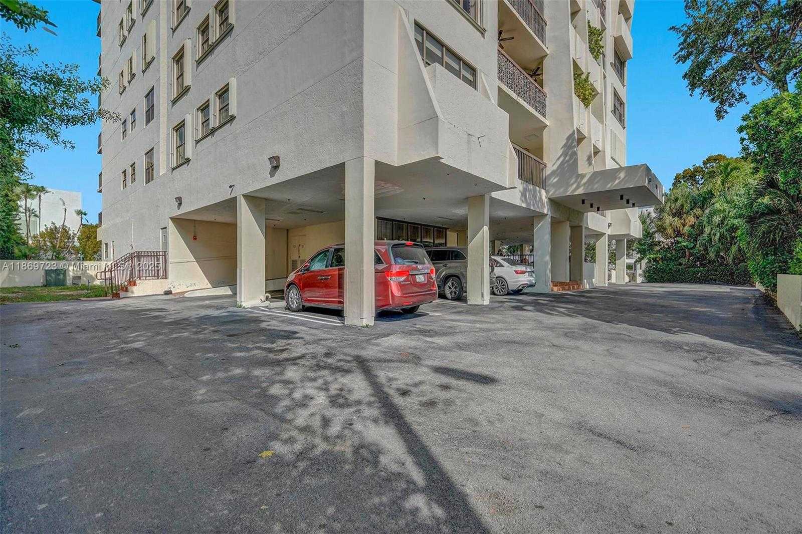 Small Image of 9300 BAY HARBOR TER #4B, Bay Harbor Islands Number 30