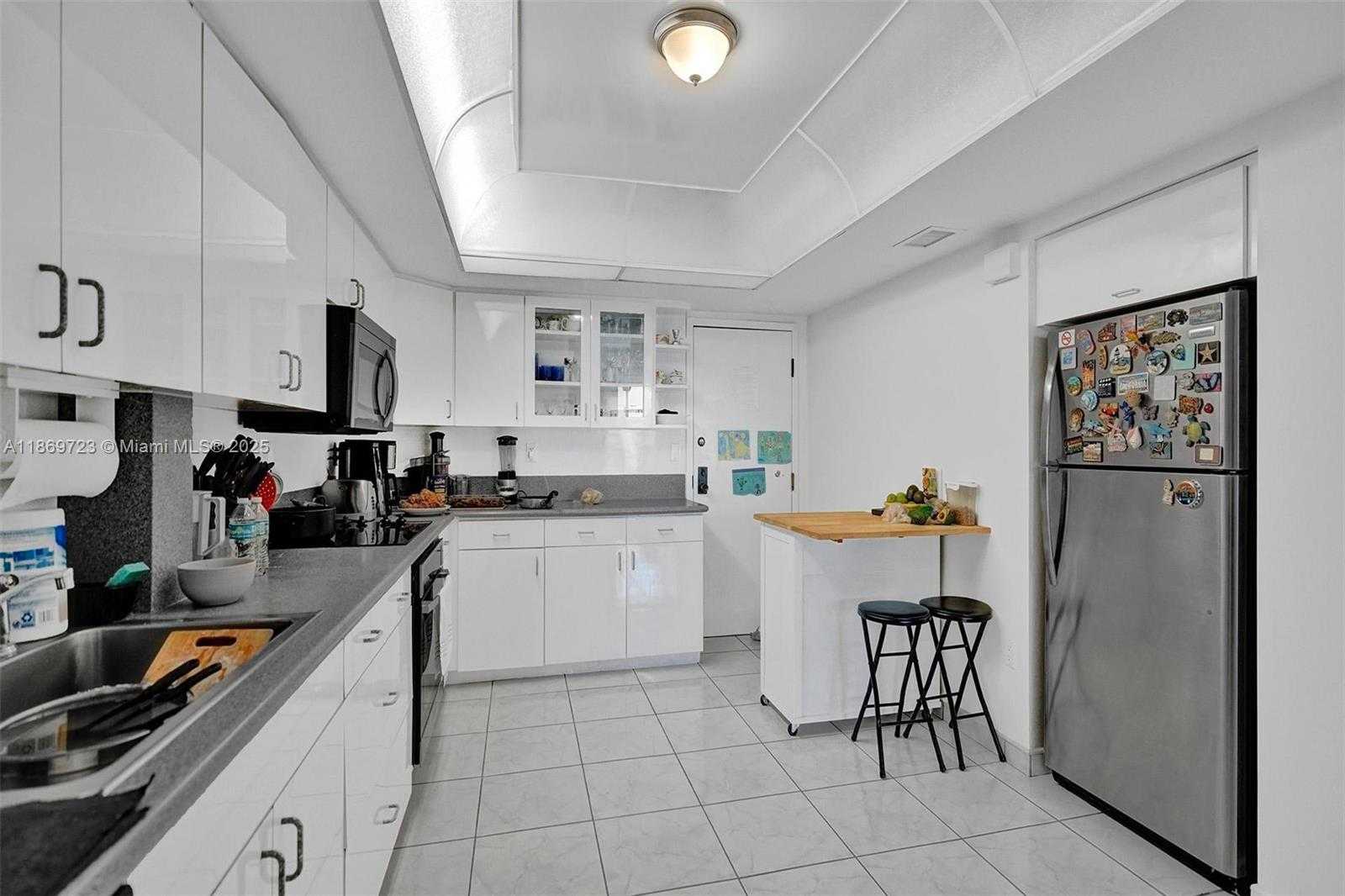 Small Image of 9300 BAY HARBOR TER #4B, Bay Harbor Islands Number 6