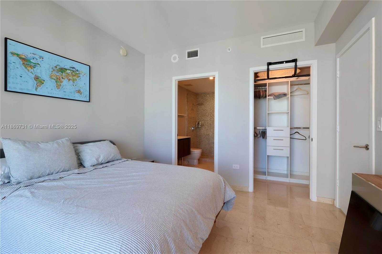 Small Image of 68 SOUTH EAST 6TH ST #3607, Miami Number 19